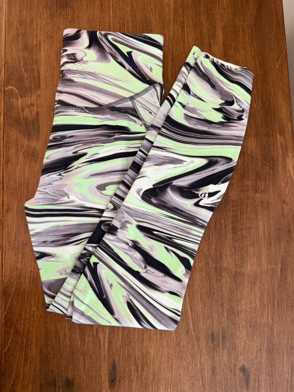 Lululemon Base Pace High-Rise Running Tight 25" Paint Glide Warp Multi Size 4